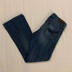 ✅ Women’s flare Jeans size 6/28